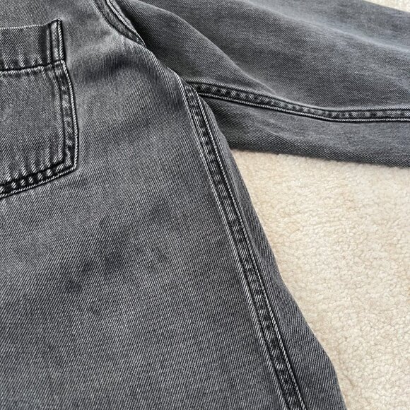 Aritzia Denim Forum The 80s Comfy Oversize Denim Button Up Shirt Top S - Picture 8 of 10